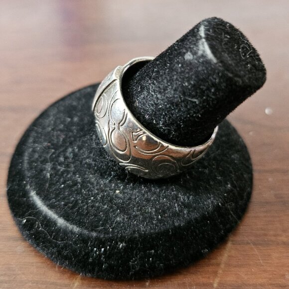 Coach 925 Sterling Silver Signature Band Ring Size 8 - Picture 3 of 5